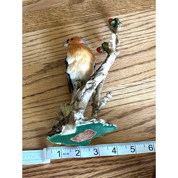 Hand Painted Bird Figurine With Berries By Staffordshire England Bird Lovers - Picture 7 of 9